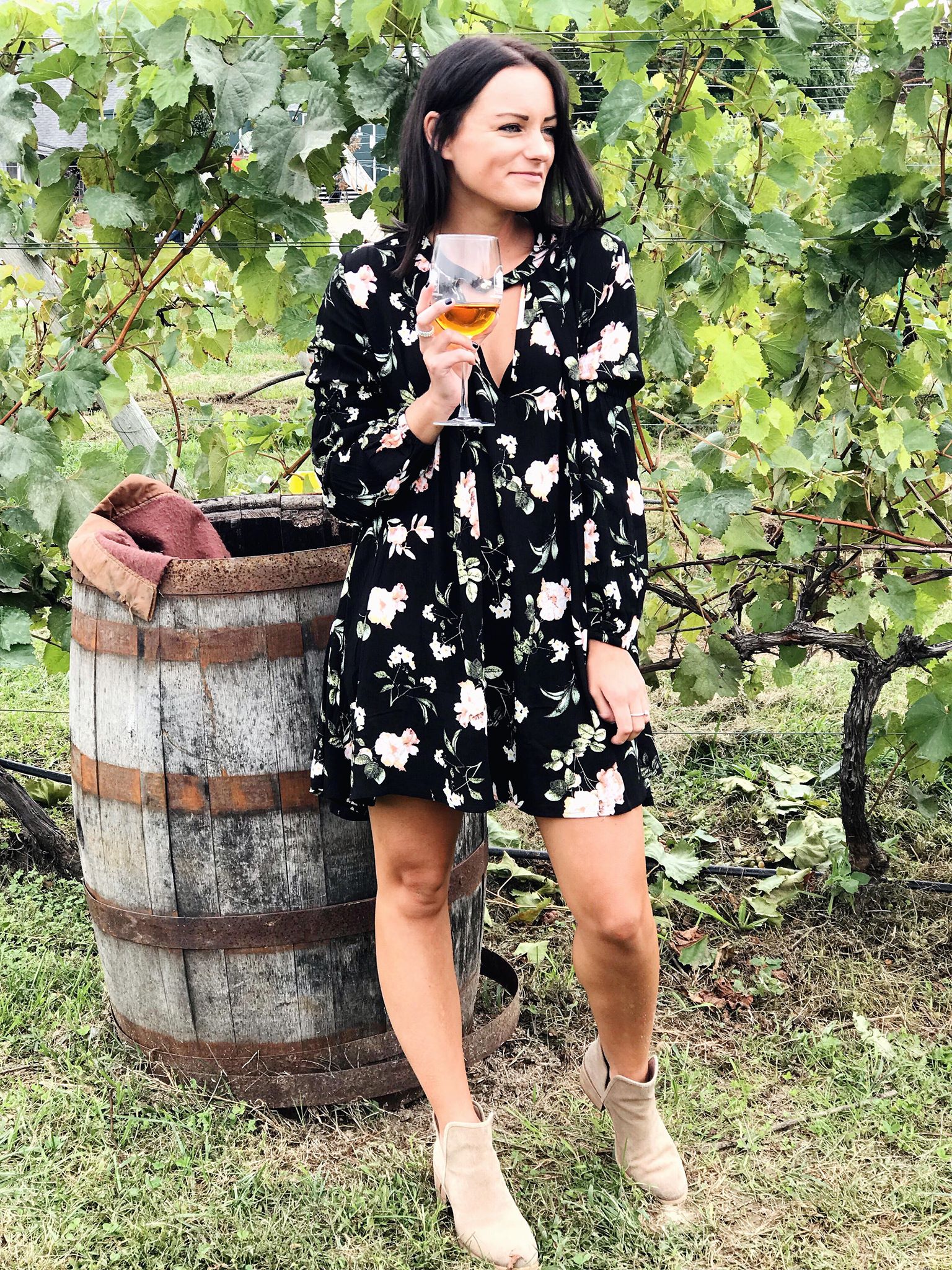 what to wear wine tasting