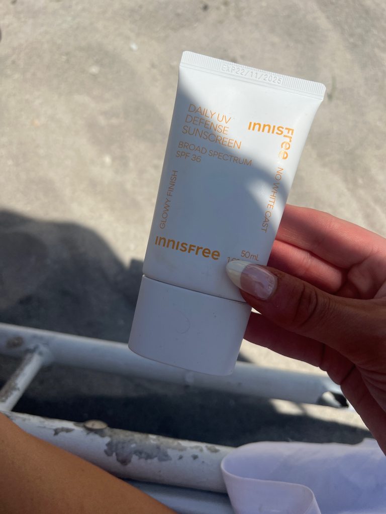 Facial Sunscreen Beach Bag Essentials