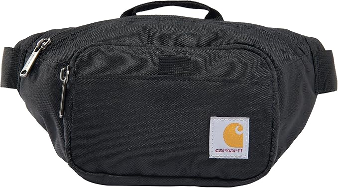 black waist pack. perfect to add to any of your Utah road trip outfits