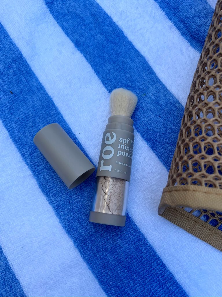 SPF Mineral Powder Beach Bag Essentials