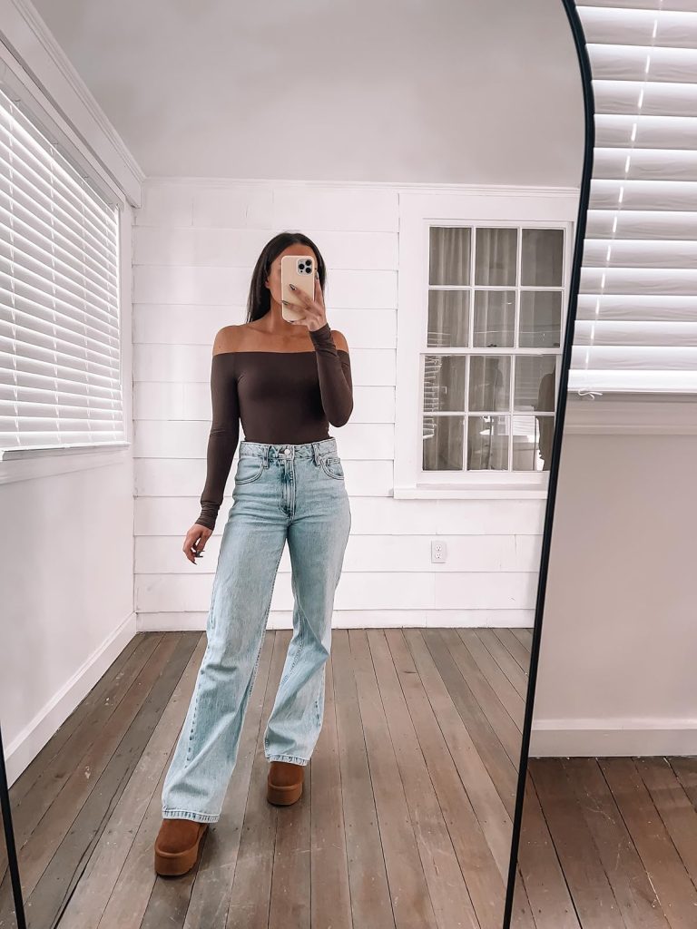 Long Sleeve Fitted Crop with Wide Leg Jeans