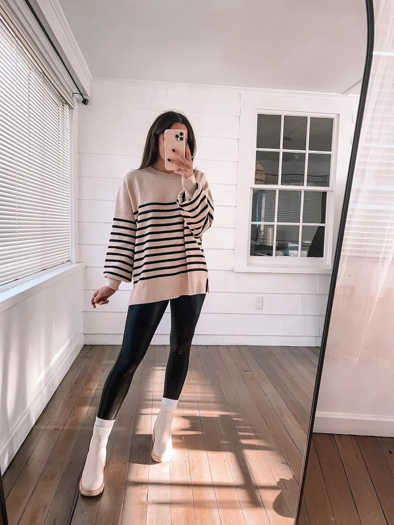 Sweater and Chelsea Boots Outfits