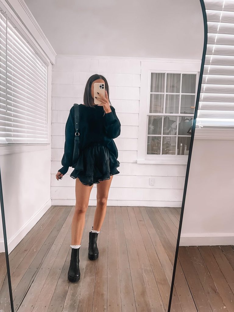 Black Chelsea Boots Outfits