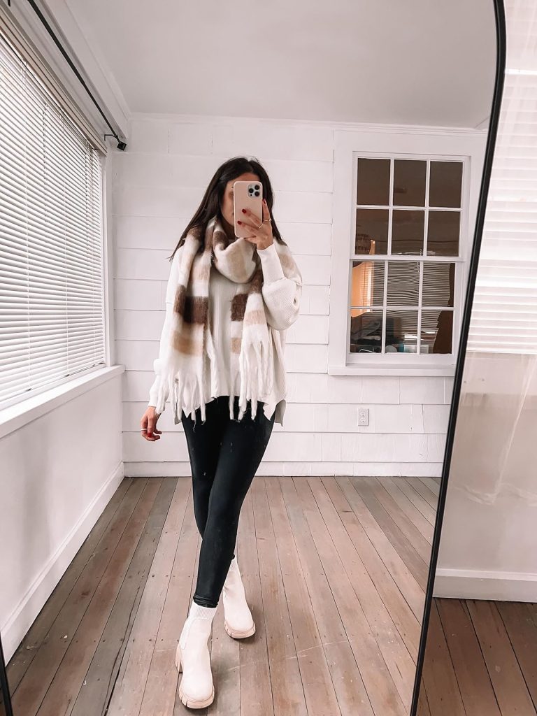 How to Style a Scarf in winter