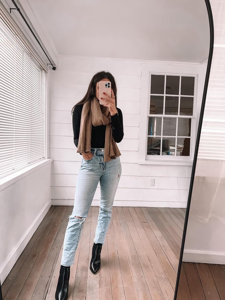 chic jeans and ankle boots outfit